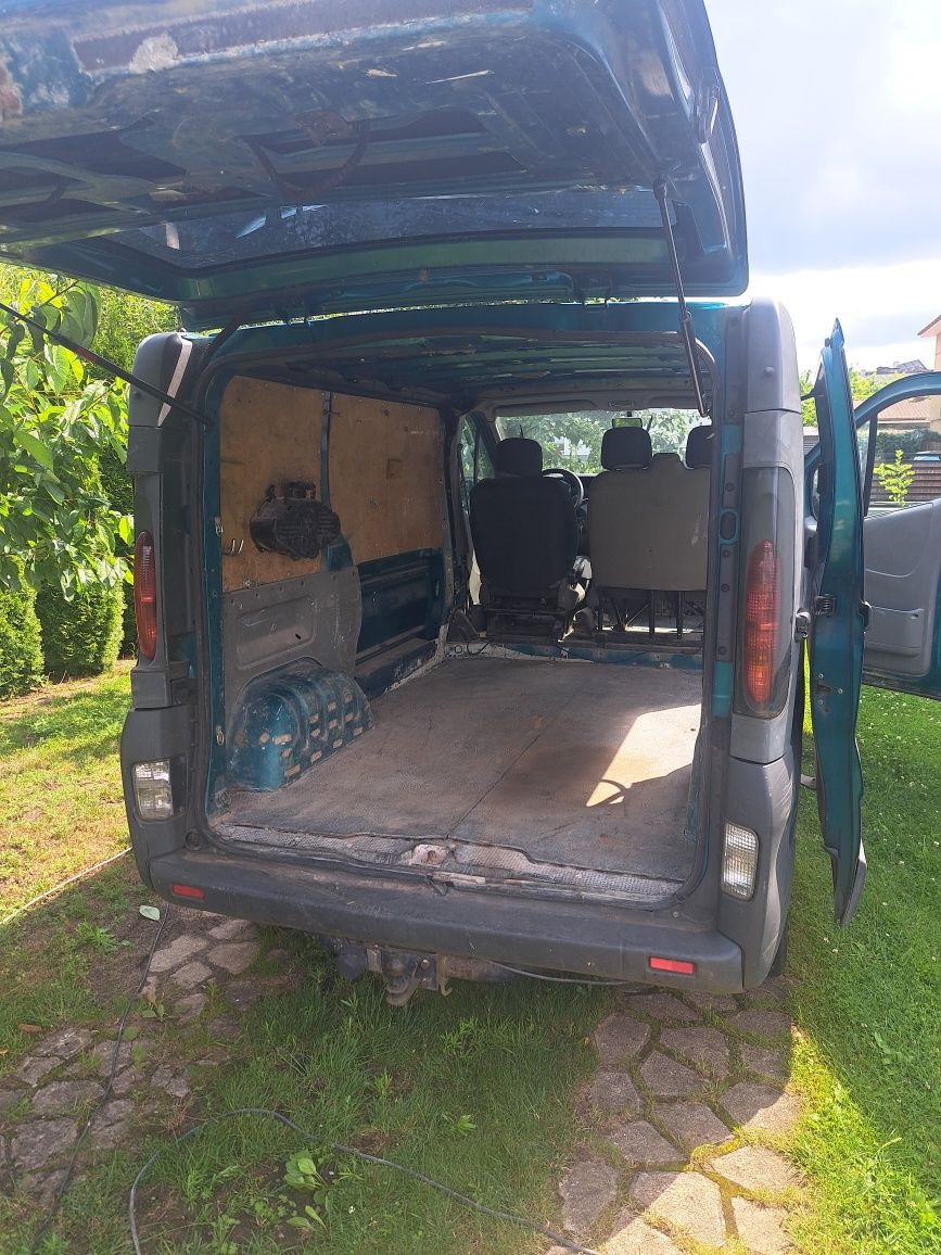 Renualt trafic 1.9 dci.2004r