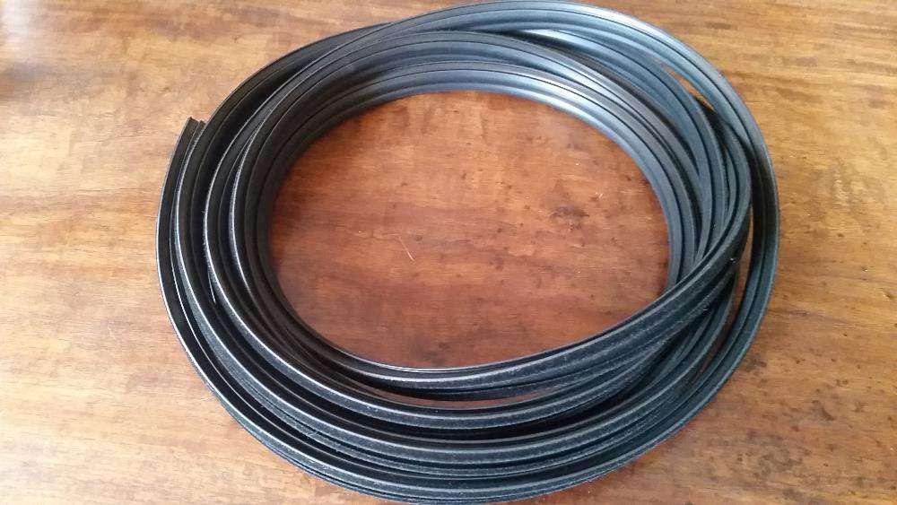 Borracha guia para vidros de carros antigos