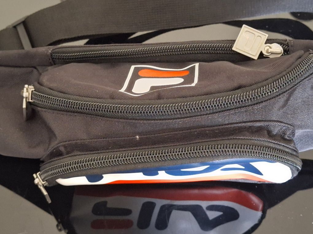 Bolsa de cintura Fila com 3 bolsas