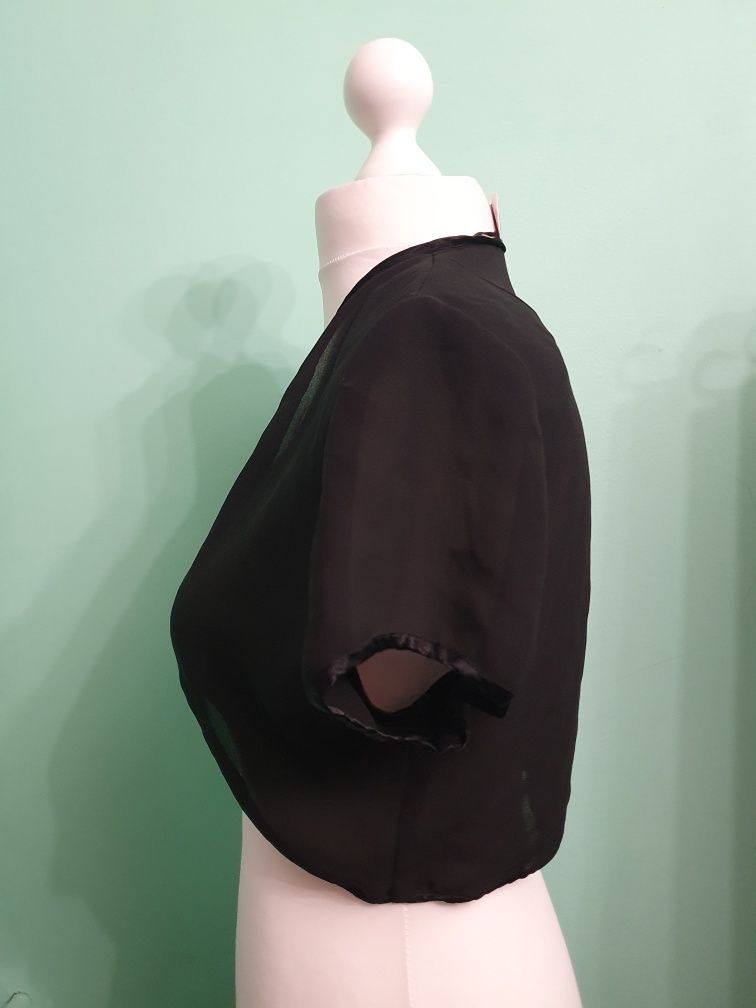 Szyfonowe czarne bolerko krótkie z pagonami gothic retro glamour