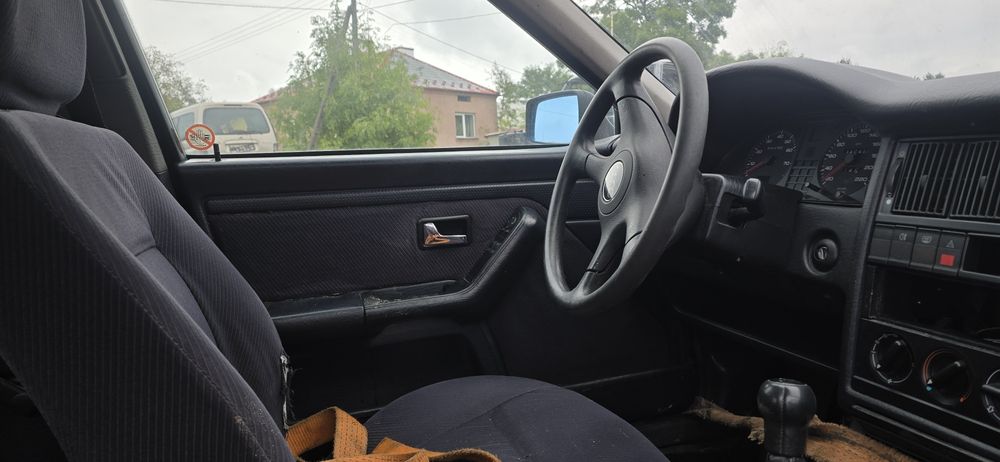 Drzwi zderzak maska klapa LZ3N   Audi 80 B4  silnik 1,6 części