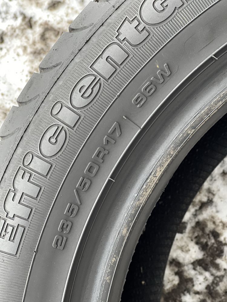 235/50 R17 Goodyear Efficient grip 2020 рік 6мм