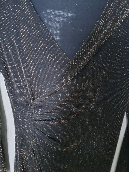 Sukienka złota nitka r. 40