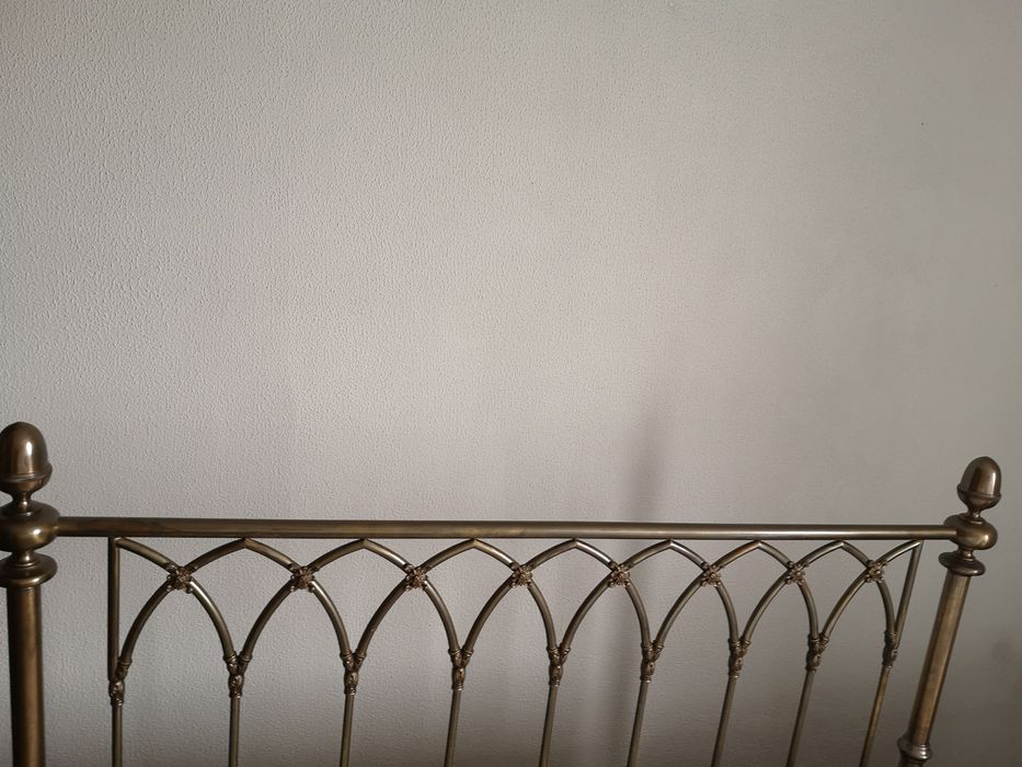 Cama de casal em latão 140cmx195cm