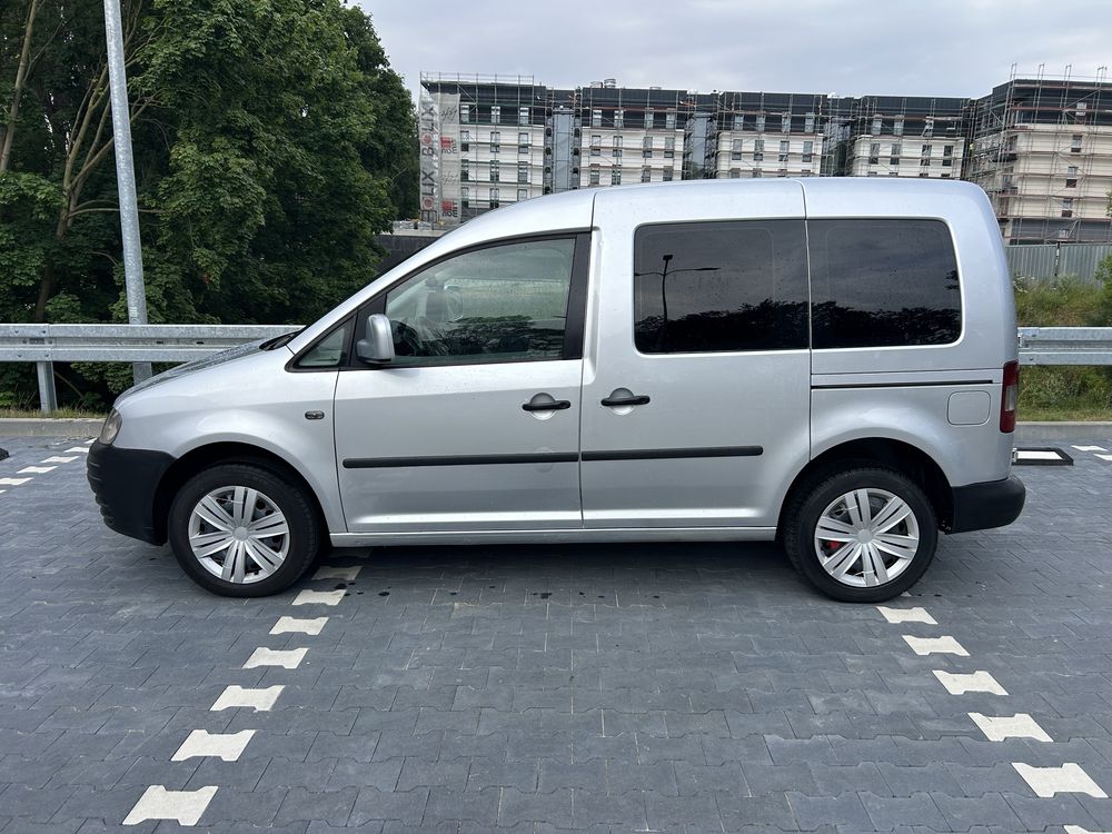 Vw Caddy 1.9 tdi 5 osob klima hak zamiana