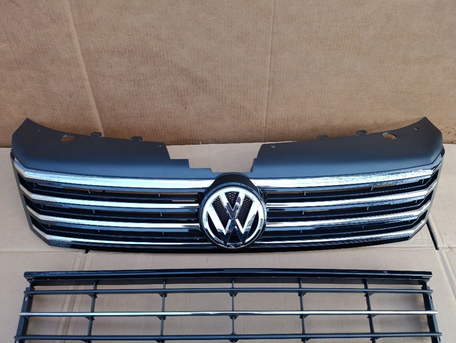 Решітка радіатора Volkswagen Passat b7 решетки в бампер пассат б7