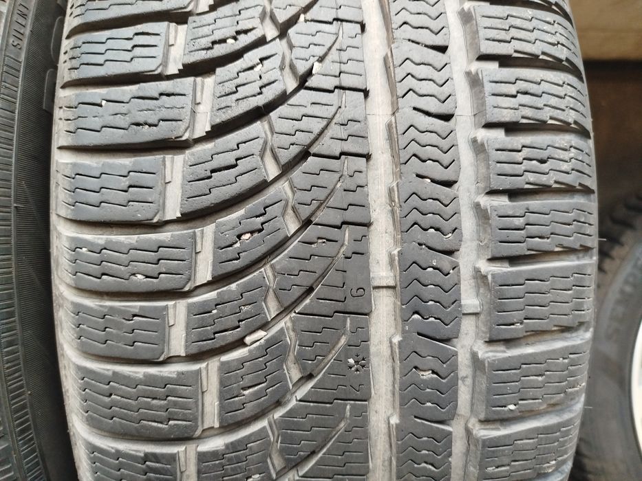 Opony zimowe Nokian 235/55R17