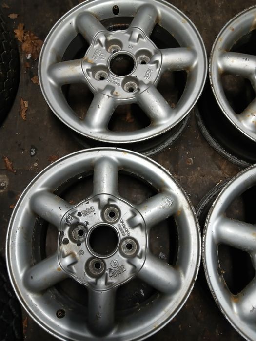 FELGA VOLVO V40 6x15 ET44 4x114,3