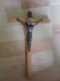 Drewniany krzyż, wysokość 27,5 cm
