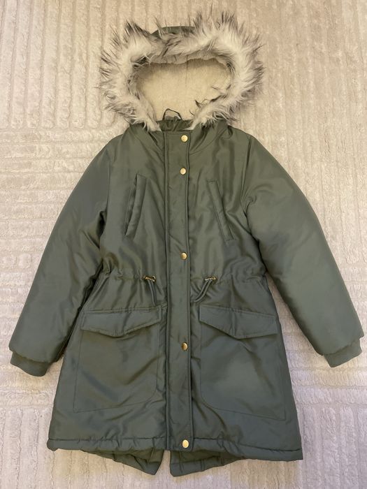 zimowa kurtka dziewczęca rozmiar 146 cm