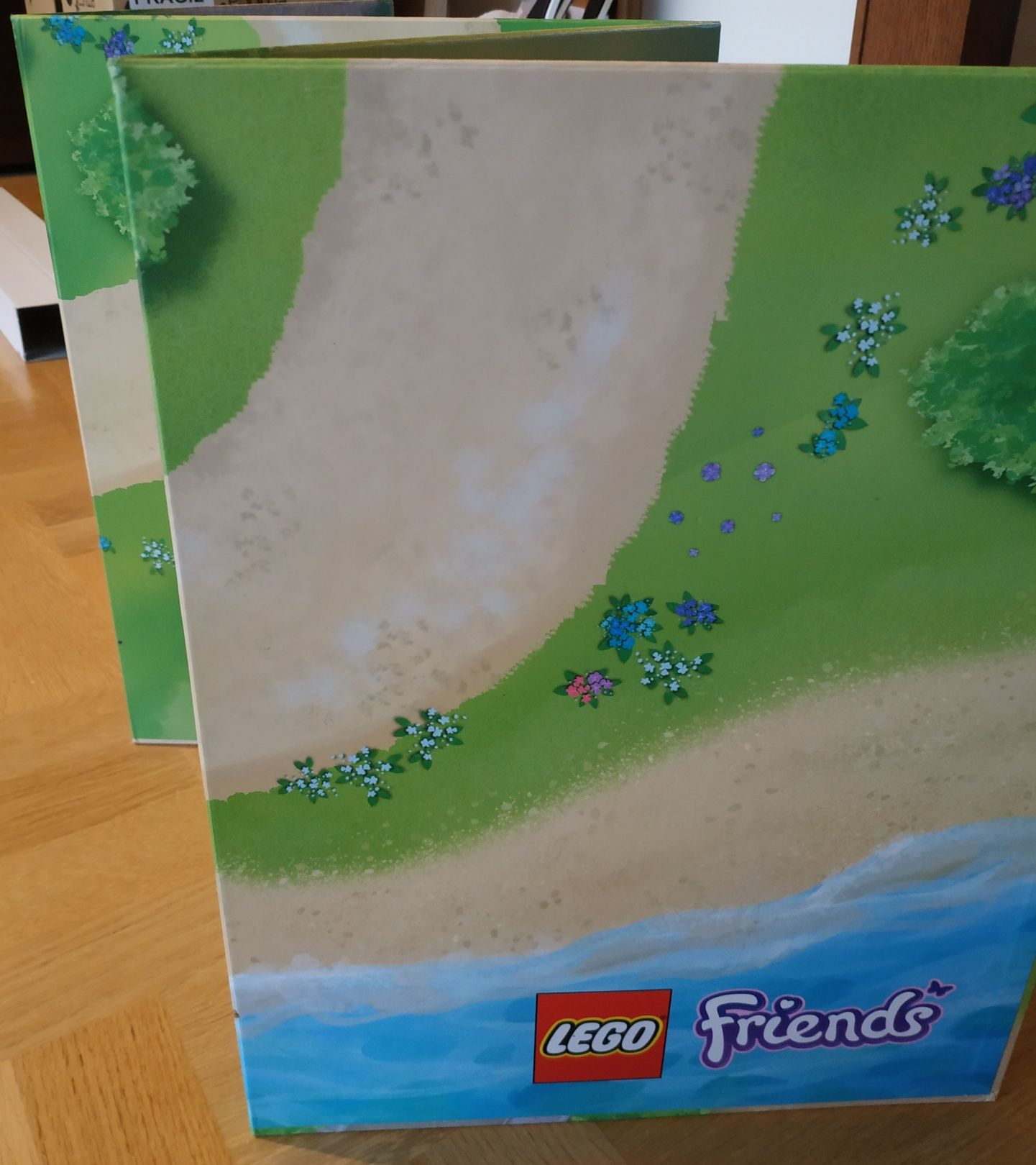 LEGO Friends - Playmata Heartlake duża, rozkładana, 115 x 74 cm+Gratis
