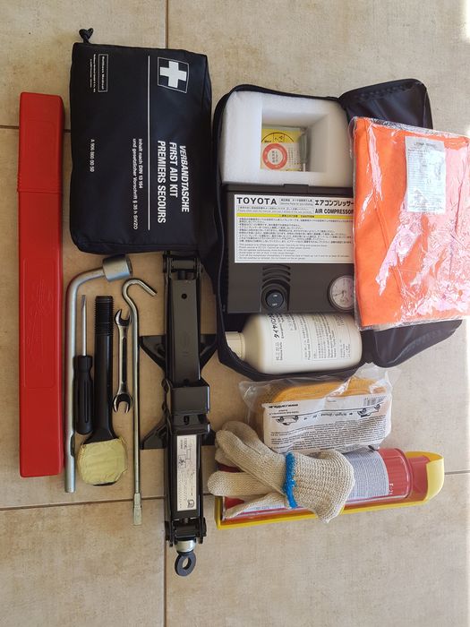 Mazda 1 2 3 5 6 Cx 5 Cx 7 Cx 9 и другие Домкрат ключи крюки аксесуары