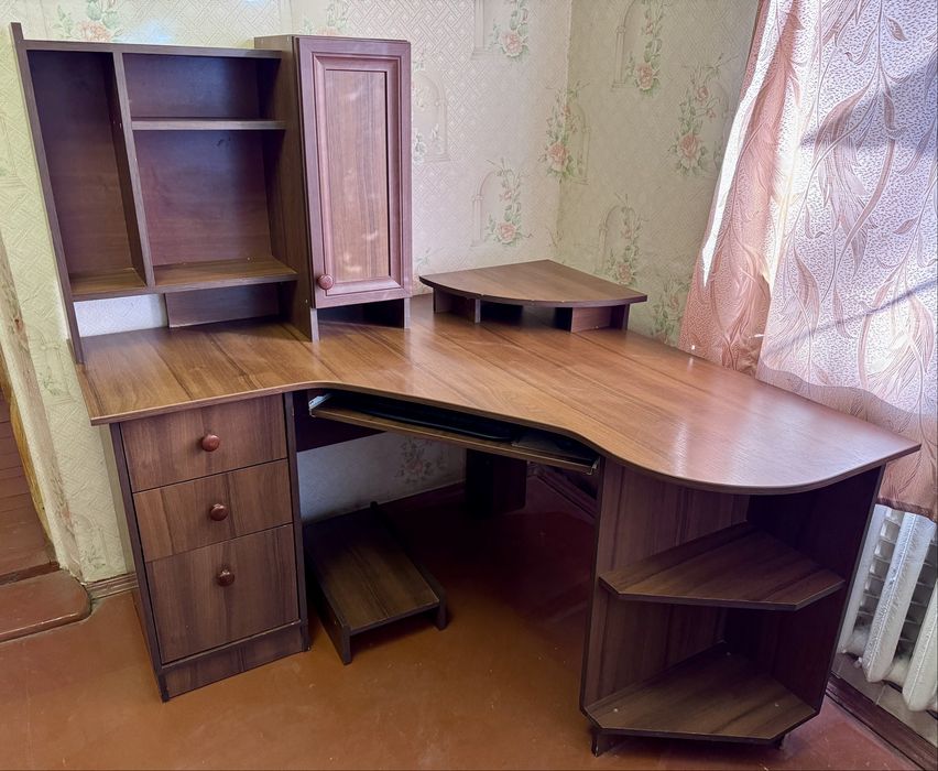 Стіл компютерний кутовий компʼютерний стол