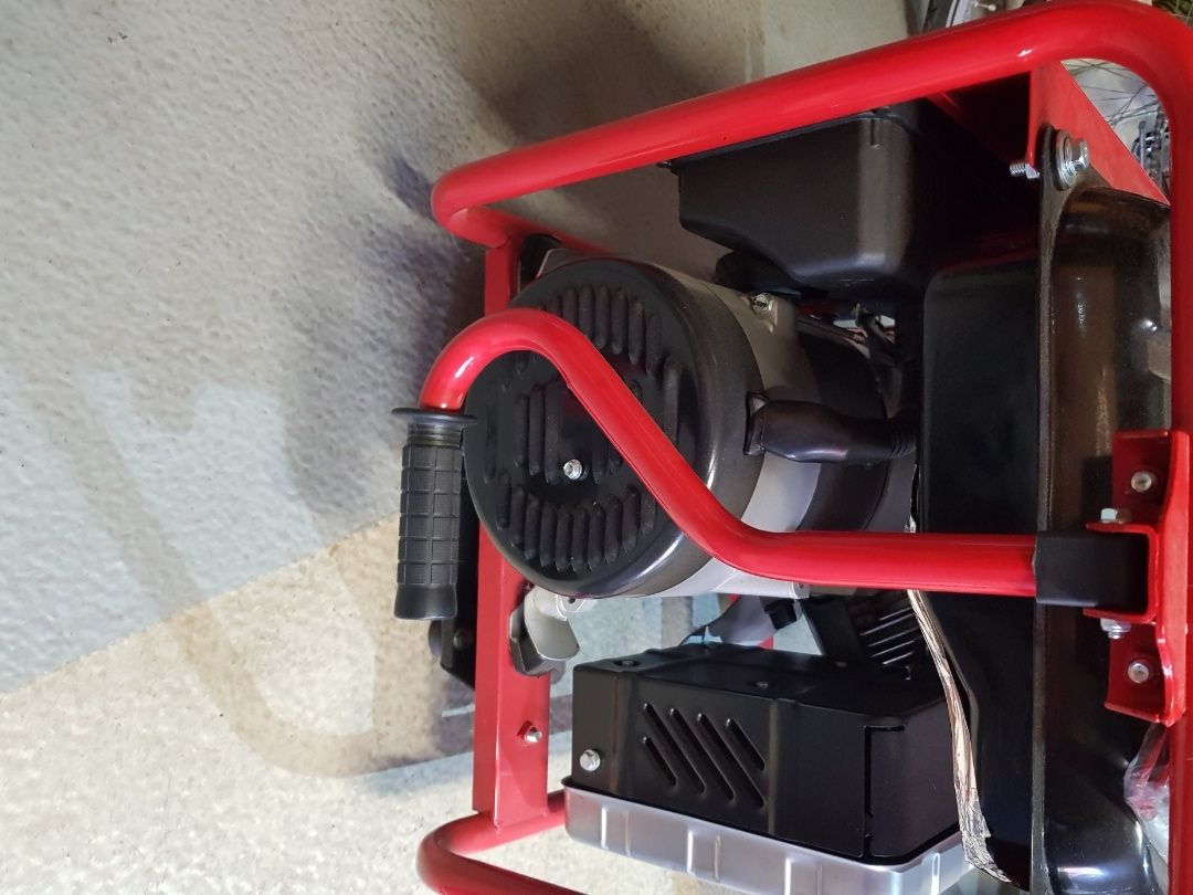 Agregat AVR 4100 jak nowy