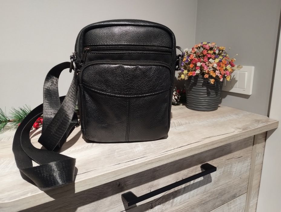 Чоловіча шкіряна сумка через плече. Барсетка