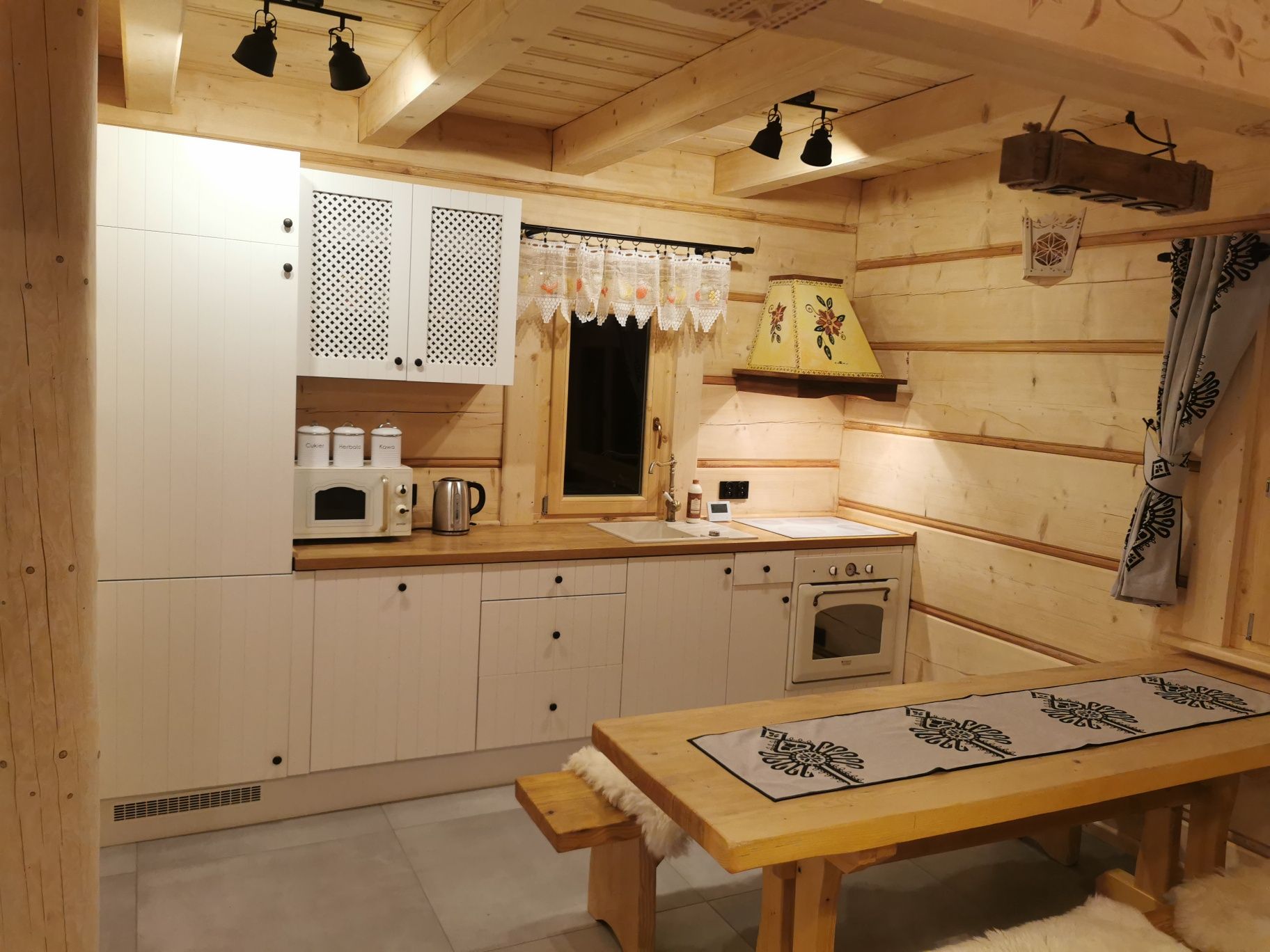 DOMKI Z JABŁONKI w górach widok Tatr 10 12 15os domek Jacuzzi Zakopane