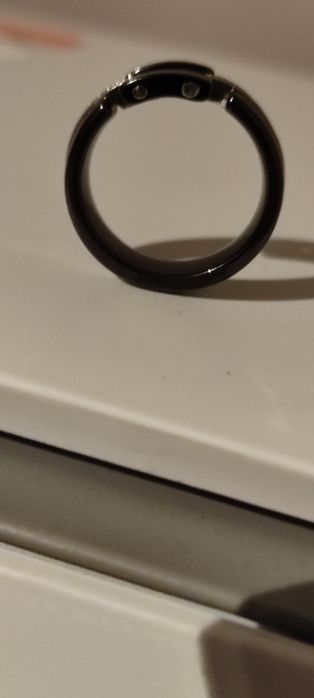 Aliança com brilhantes