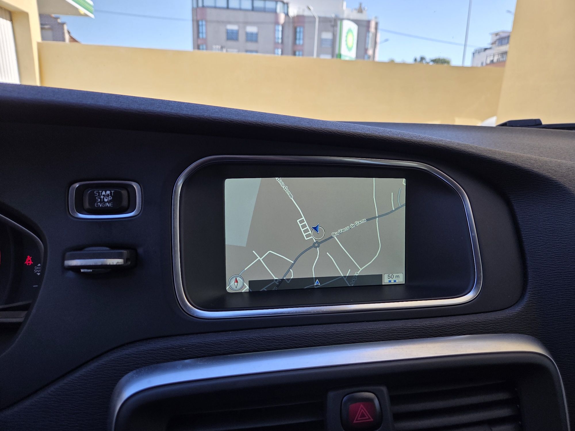 Volvo V40 D2 2014 com 181900Km