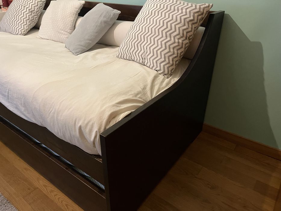 Cama dupla em madeira maciça de 90x190 cm