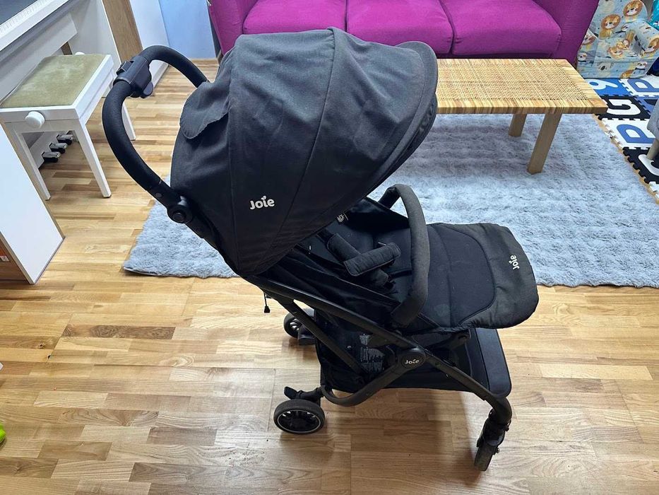 JOIE Tourist Wózek Spacerowy Coal