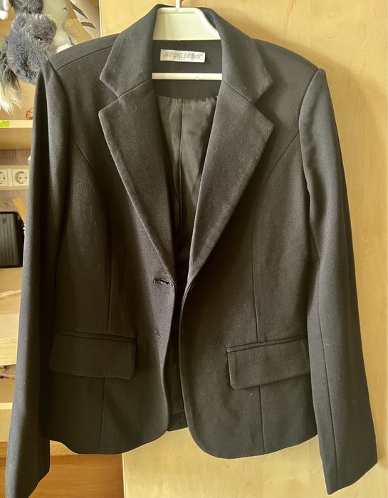 Пиджак, юбка Италия