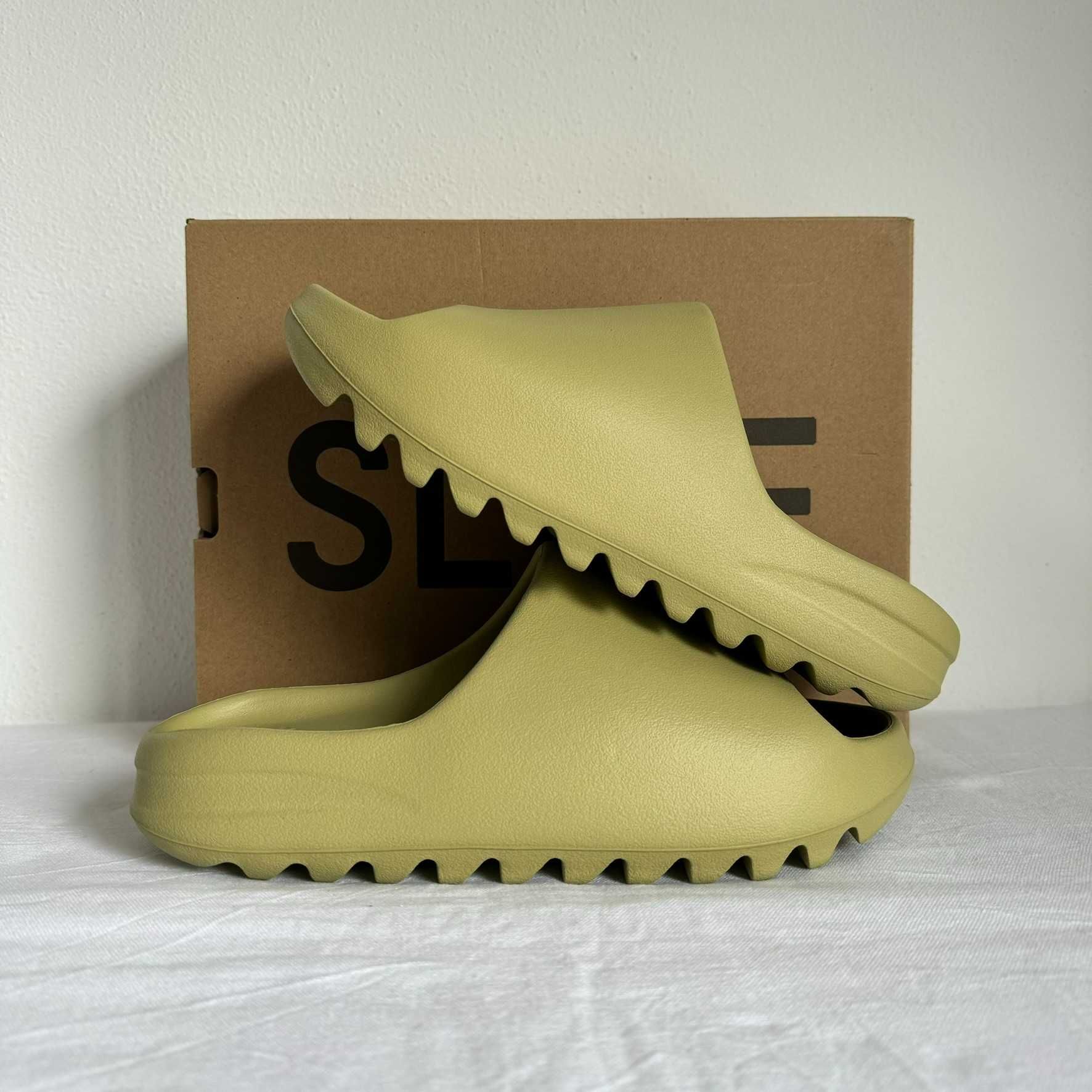 Yeezy Slide "Resin" - Tamanho 42