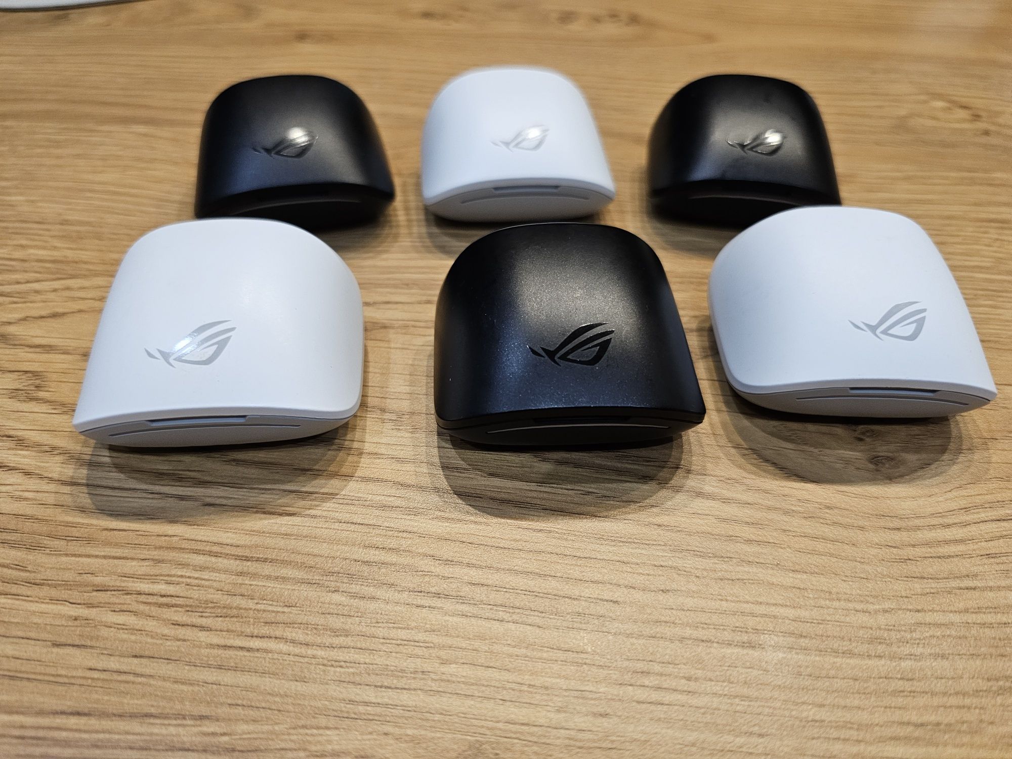 Ігрова гарнітура ASUS ROG Cetra True Wireless 7.1 Black an White