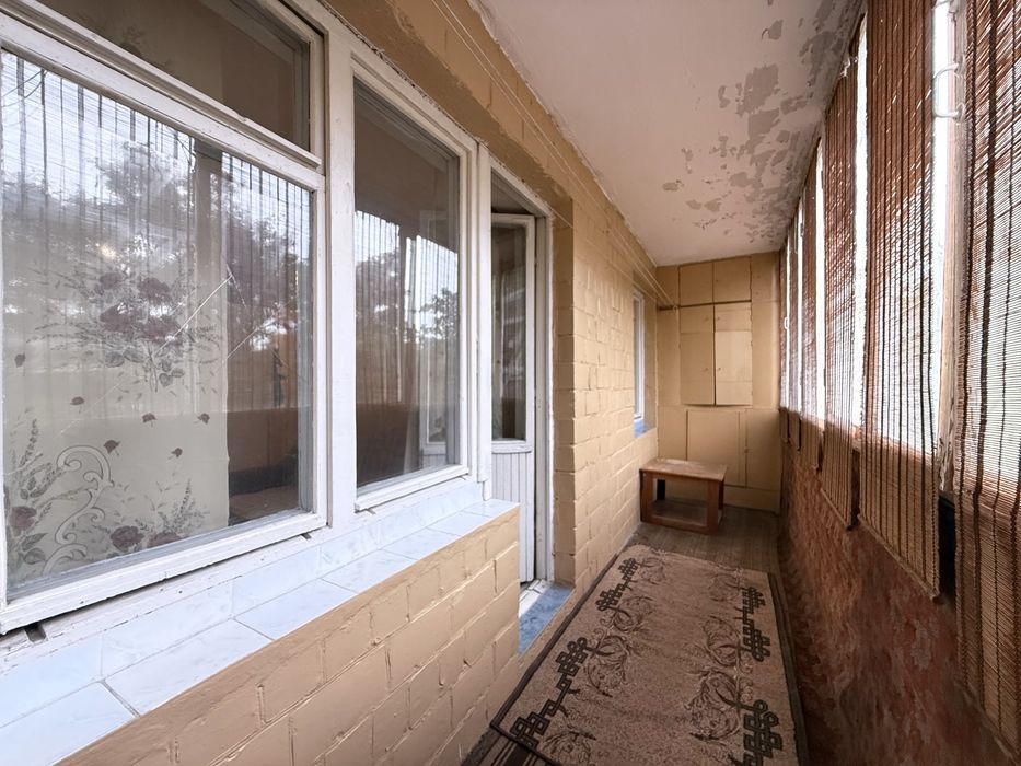 Продаж 1 кім квартири Лісний,Поповича Космонавта,18
