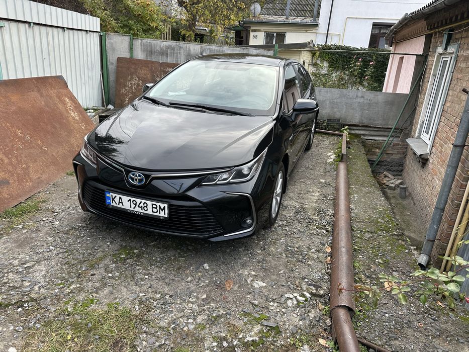 Продам Toyota Corolla HHYBRID