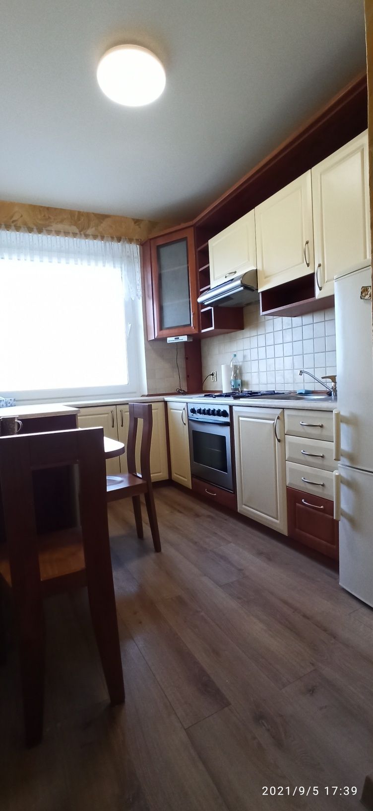 Pokój w mieszkaniu studenckim - 16m2 z balkonem