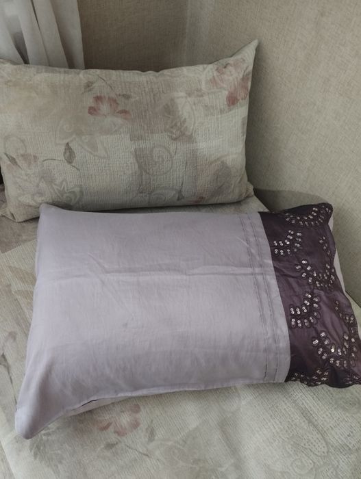 Декоративная наволочка евро 50/70 пурпурный сиреневый с отливом пайетк