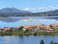 Moradia maravilha na península de Vilarinho de Negrões - Montalegre