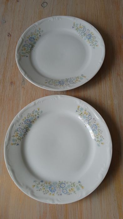 Dwa płaskie talerze ceramika Bolesławiec