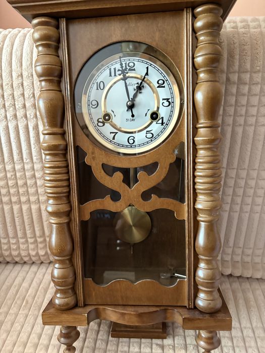 Zegar Adler wahadlowy ścienny