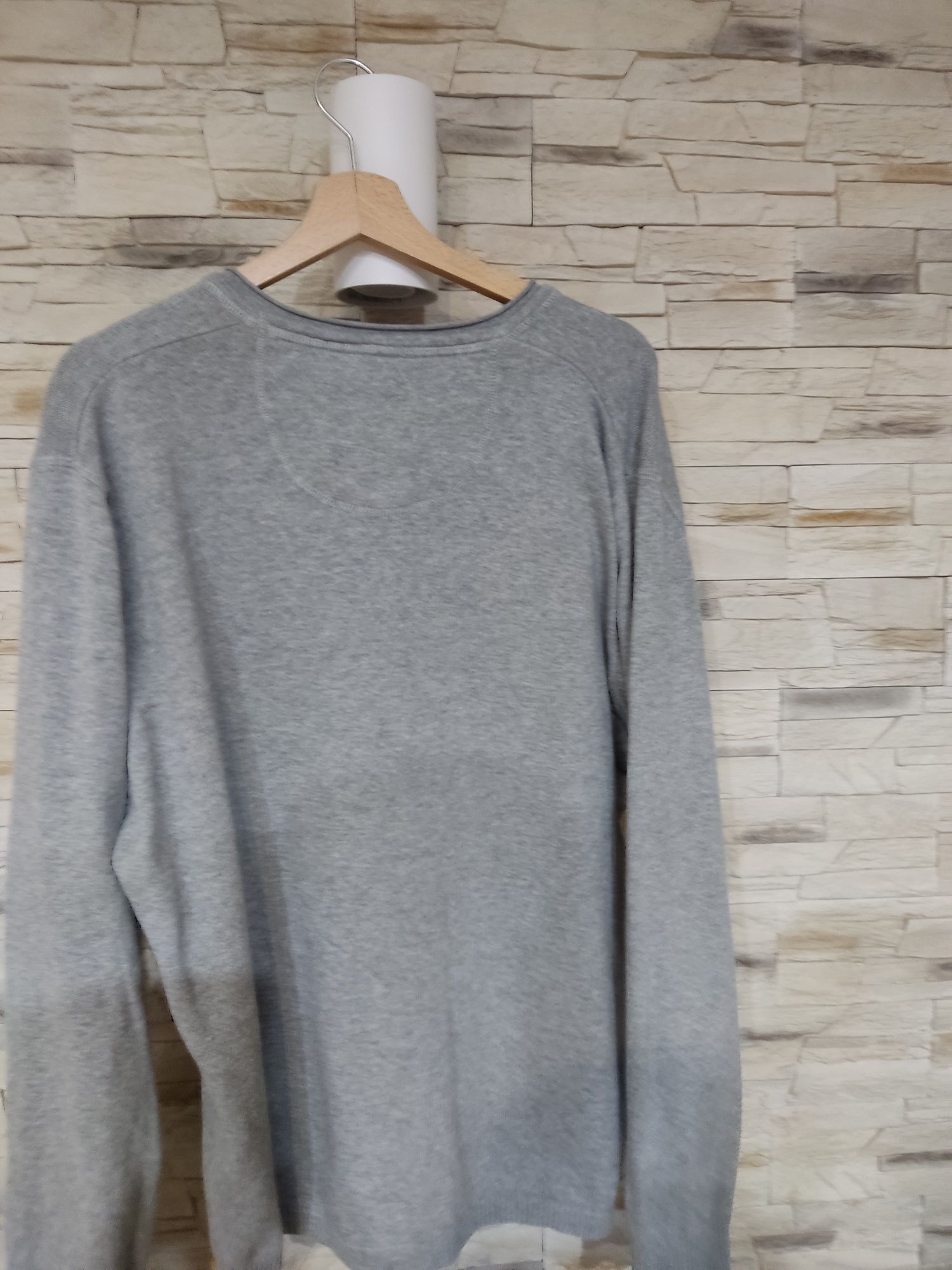 Szary męski sweter XXl