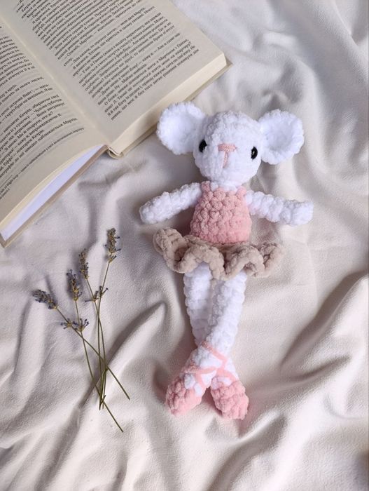 В'язані мишки балерини