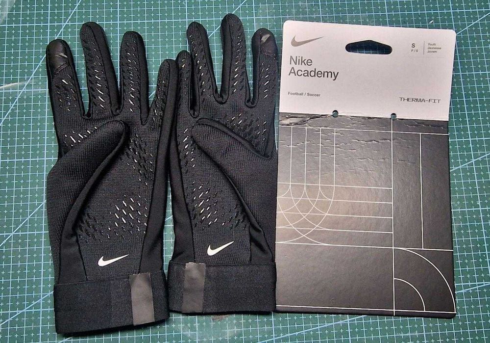 Rękawiczki piłkarskie dziecięce Nike Therma-Fit rozm. S nowe