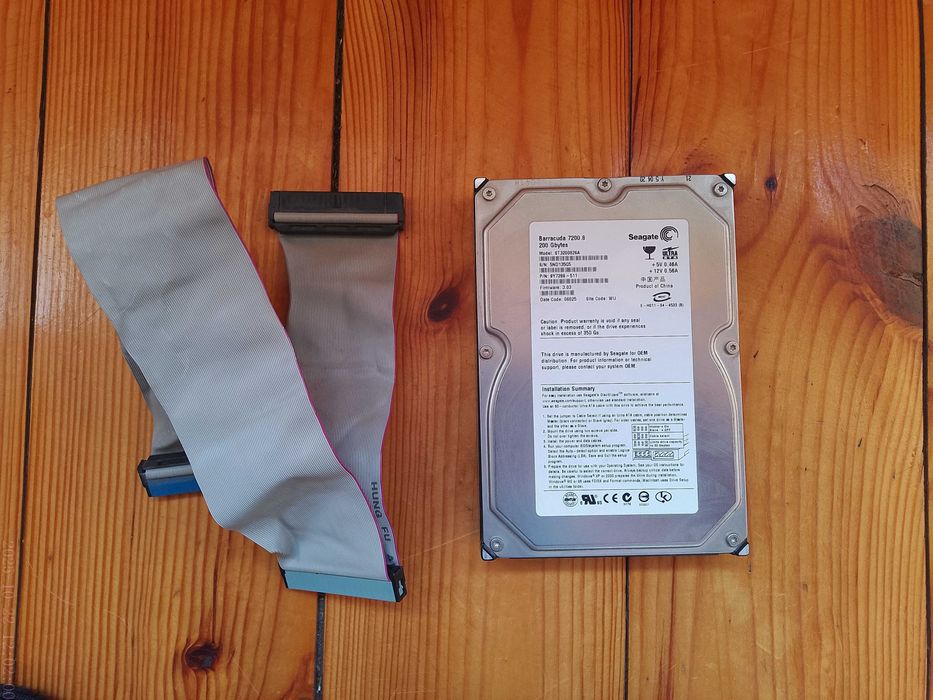 Жесткий диск (HDD) Seagate Barracuda ST3200826A IDE 200 Гб
