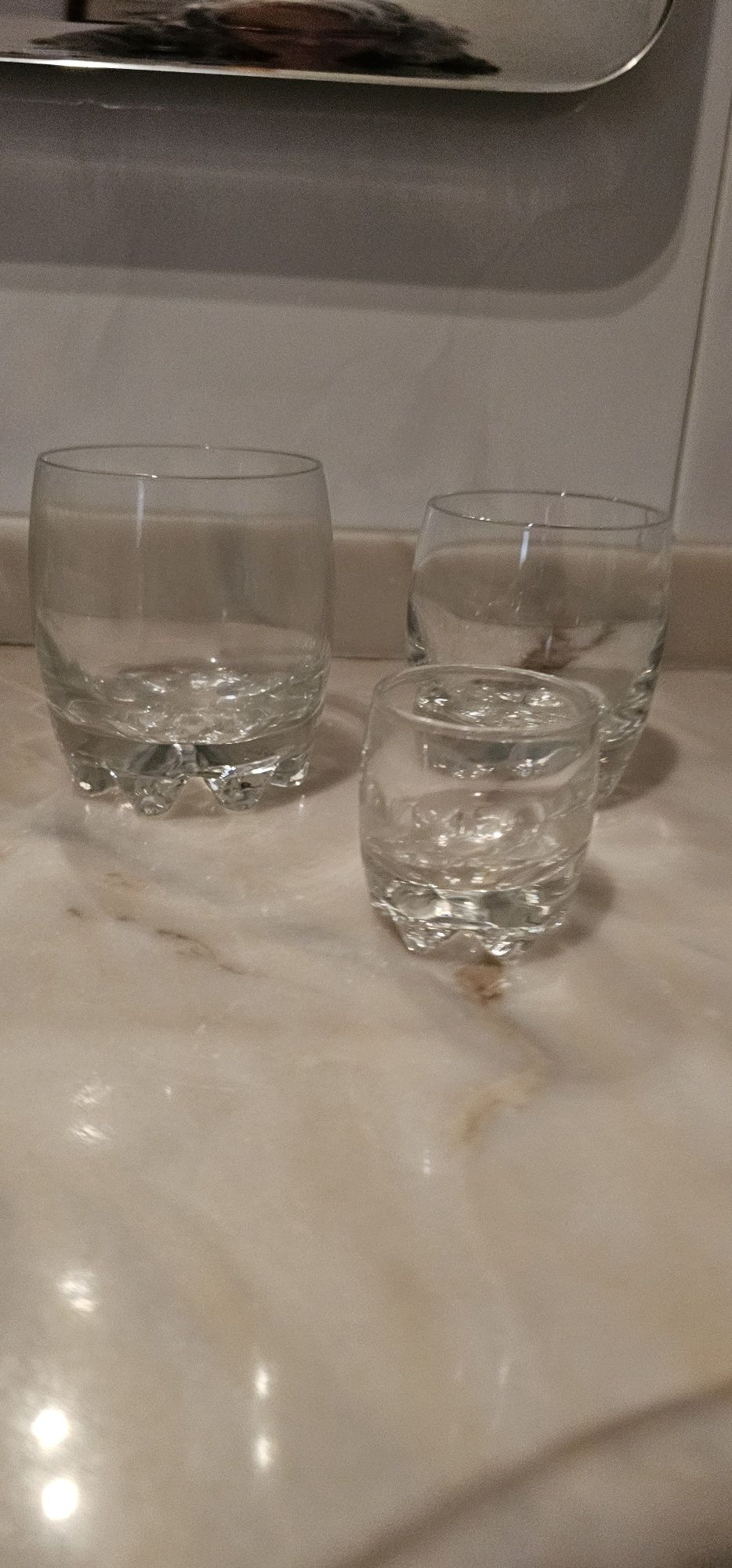 Copos em vidro branco (vendo todos por 3 €)