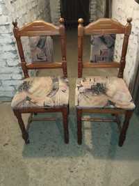 dwa stare krzesła z okresu prl