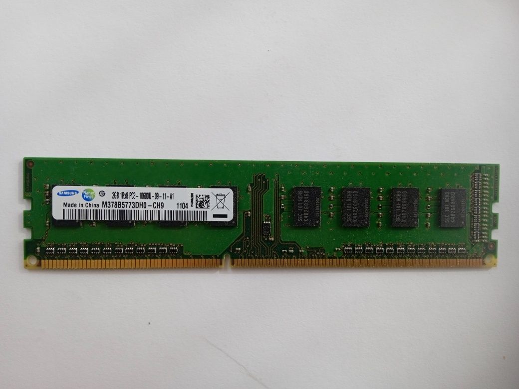 Оперативна пам'ять samsung ddr3 2gb