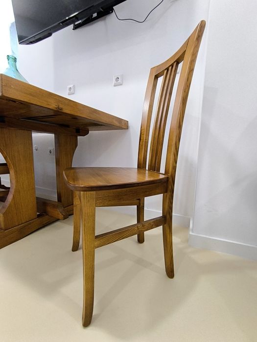 Conjunto de  sala Mesa com 6 cadeiras em carvalho francês
