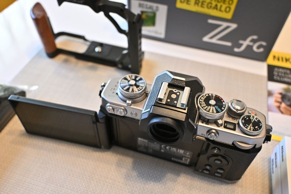 NIKON ZFC  corpo - NOVA