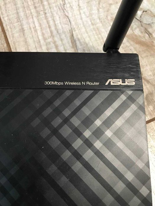 Бездротовий маршрутизатор (роутер) ASUS RT-N12+