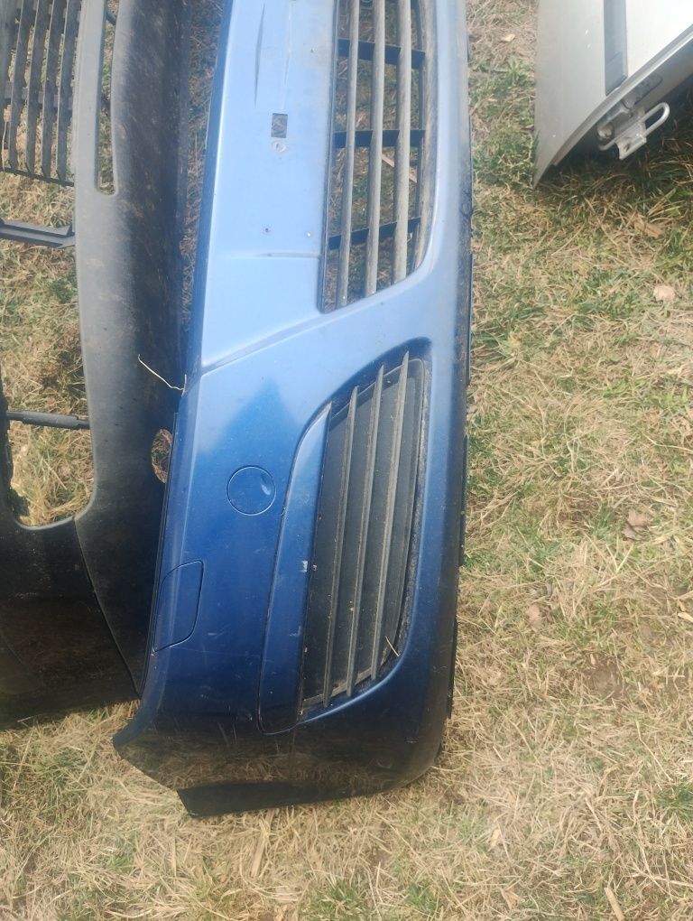 Zderzak astra h 2005r