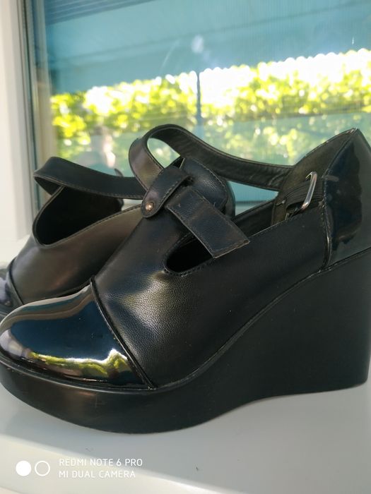 Туфлі ,шкірзам б/у