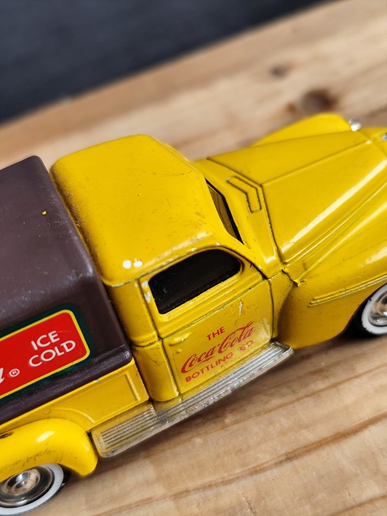 Model Dodge 1940 Coca Cola