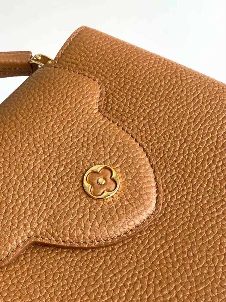 Сумка LV Capucines BB