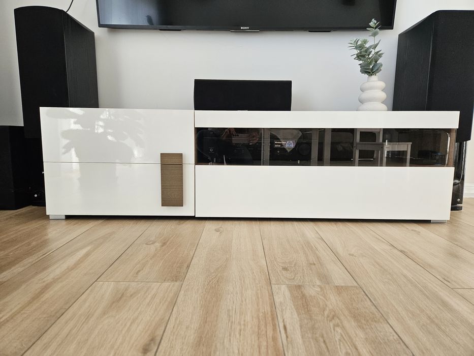 Szafka Rtv.Stan bardzo dobry.