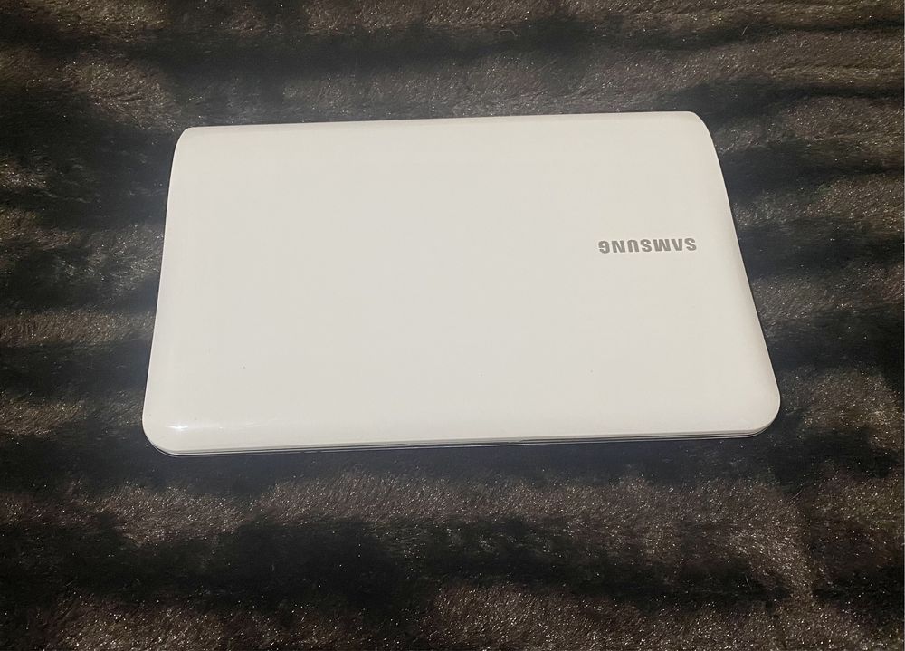 Samsung NF210 netbook notebook PC